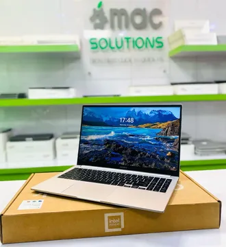Samsung Galaxy Book4 Ultra 7 