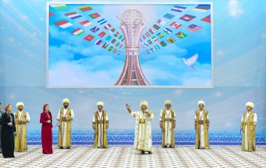 Фоторепортаж: В Ашхабаде прошла конференция, посвященная новой резолюции ООН о нейтралитете