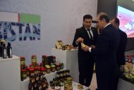 Фоторепортаж: В Туркменабате прошла национальная выставка узбекских товаров