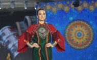 Dünýä modasy türkmen topragynda: Aşgabat halkara görkezişi kabul edýär