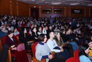 Aşgabatda Tahyr Ataýewiň ýolbaşçylygyndaky orkestriň konserti geçirildi