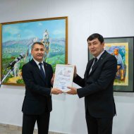 Alabaýlaryň merdanalygyna we owadanlygyna bagyşlanan sergiden fotosuratlar
