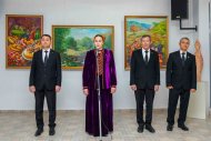 Bahar ylhamy: Aşgabatda türkmen suratkeşleriniň sergisi geçirildi