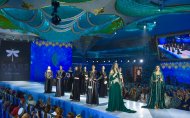 Dünýä modasy türkmen topragynda: Aşgabat halkara görkezişi kabul edýär