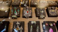 Miras Jewellery: siz barada sessiz gürrüň berjek şaý-sepler