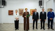 Dawid Aruşaýansyň suratlarynyň sergisinden fotoreportaž