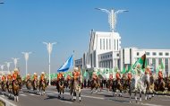 Фоторепортаж: в Аркадаге состоялось чествование конной группы «Галкыныш»