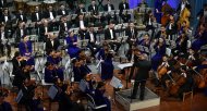 Фоторепортаж: В Ашхабаде состоялся концерт с участием итальянского дирижера
