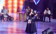 Fotoreportaž: Aşgabatda tunisli meşhur estrada ýyldyzy Amani Swissi konsert berdi