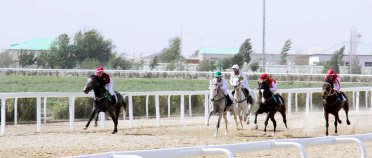 Daşoguzda ýazky at çapyşyk möwsüminiň nobatdaky tapgyry geçirildi