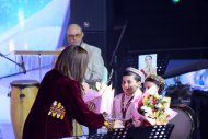 Fotoreportaž: Aşgabatda tunisli meşhur estrada ýyldyzy Amani Swissi konsert berdi